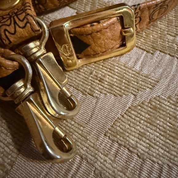 MCM mini Boston with detachable straps with COA preowned - Picture 4 of 16